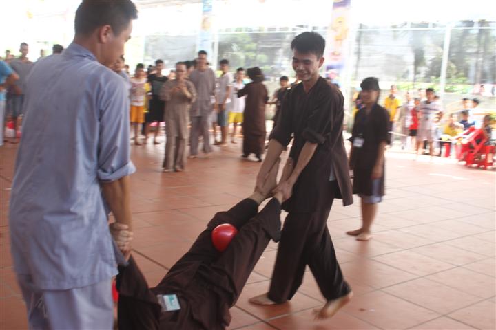 Chùm Ảnh Tổng Hợp Khóa Tu Nụ Thương Sen Hồng Chùa Từ Xuyên