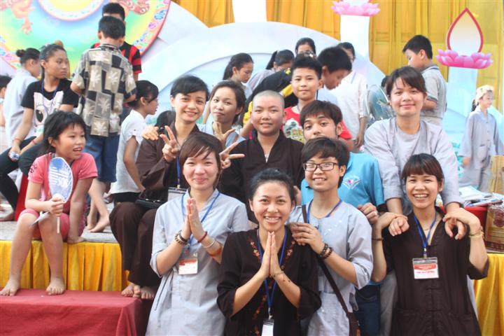 Chùm Ảnh Tổng Hợp Khóa Tu Nụ Thương Sen Hồng Chùa Từ Xuyên