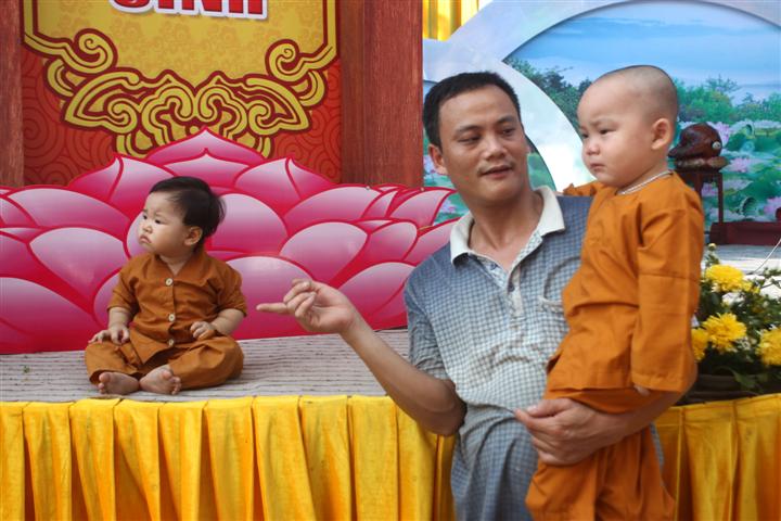 Chùm Ảnh Tổng Hợp Khóa Tu Nụ Thương Sen Hồng Chùa Từ Xuyên