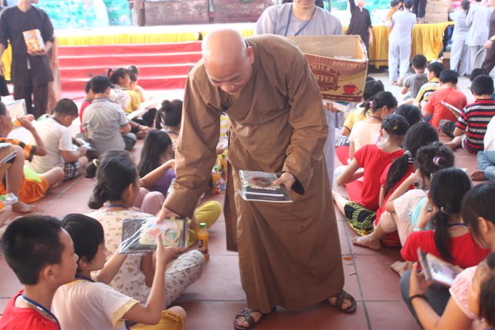 Chùm Ảnh Tổng Hợp Khóa Tu Nụ Thương Sen Hồng Chùa Từ Xuyên