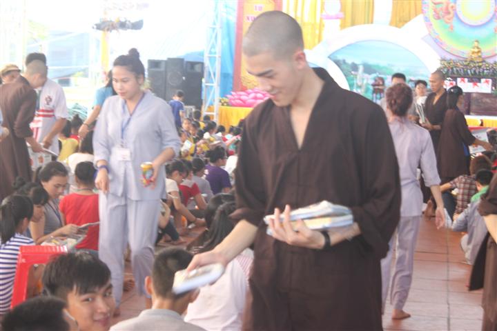 Chùm Ảnh Tổng Hợp Khóa Tu Nụ Thương Sen Hồng Chùa Từ Xuyên