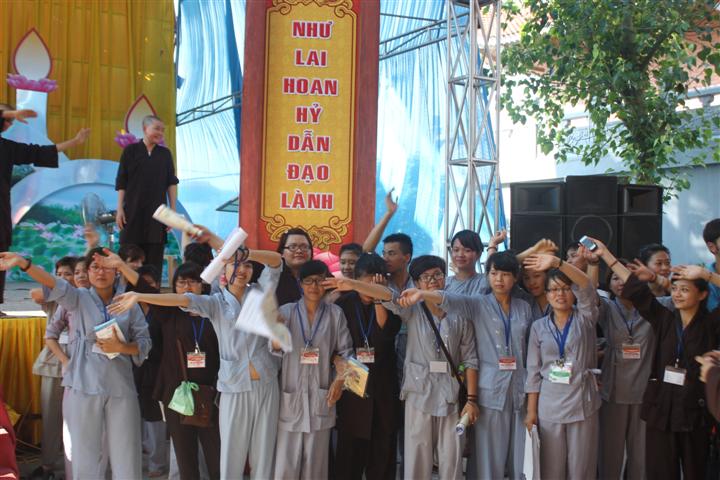 Chùm Ảnh Tổng Hợp Khóa Tu Nụ Thương Sen Hồng Chùa Từ Xuyên