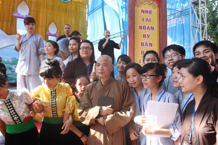 Chùm Ảnh Tổng Hợp Khóa Tu Nụ Thương Sen Hồng Chùa Từ Xuyên