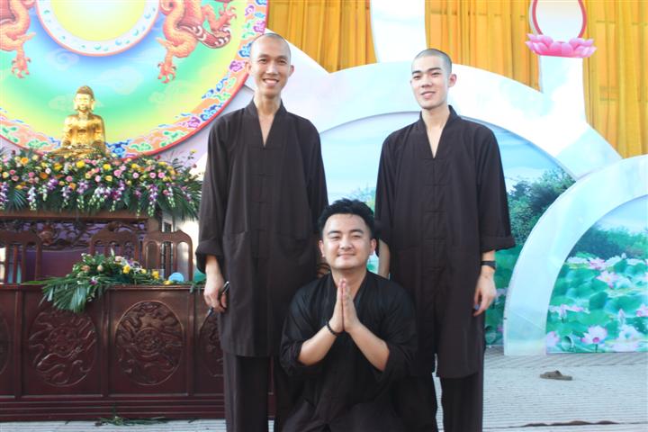 Chùm Ảnh Tổng Hợp Khóa Tu Nụ Thương Sen Hồng Chùa Từ Xuyên