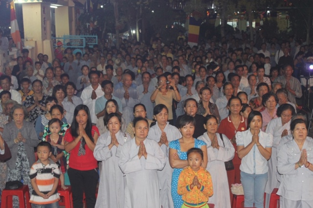 Đồng Tháp: Diễu Hành Xe Hoa và Văn Nghệ Phật Đản