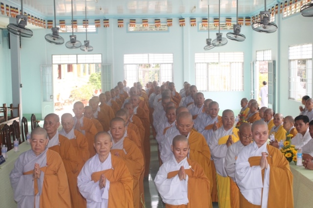 Đồng Tháp: Khai Giảng Các Đạo Tràng An Cư