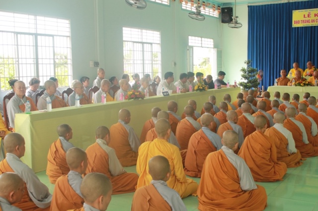 Đồng Tháp: Khai Giảng Các Đạo Tràng An Cư