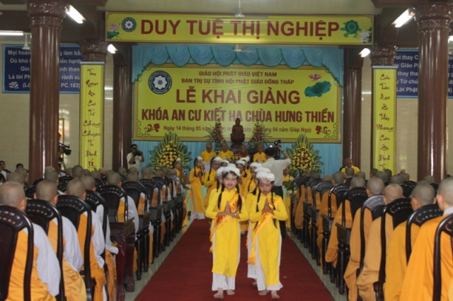 Đồng Tháp: Khai Giảng Các Đạo Tràng An Cư