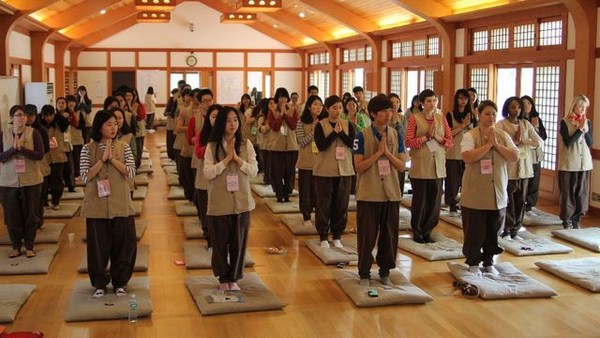 Hàn Quốc: Chuyên mục đặc biệt nhân Đại lễ Phật đản “Một ngày ở chùa trên núi”