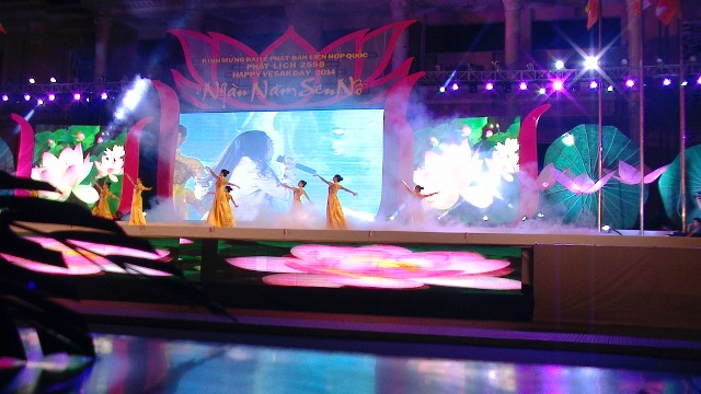 Khánh Hòa: “Ngàn Năm Sen Nở” kính mừng Đại lễ Phật Đản LHQ 2014