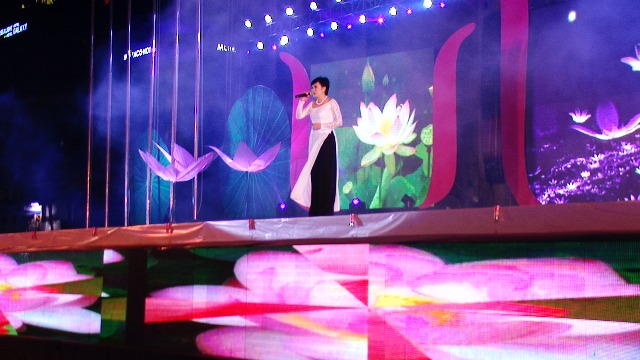 Khánh Hòa: “Ngàn Năm Sen Nở” kính mừng Đại lễ Phật Đản LHQ 2014