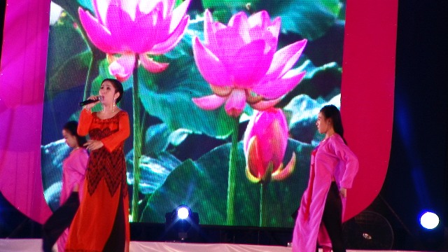 Khánh Hòa: “Ngàn Năm Sen Nở” kính mừng Đại lễ Phật Đản LHQ 2014