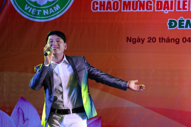 TP.HCM: Hoành tráng đêm chung kết văn nghệ chào mừng đại lễ Vesak 2014