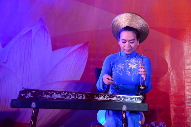TP.HCM: Hoành tráng đêm chung kết văn nghệ chào mừng đại lễ Vesak 2014