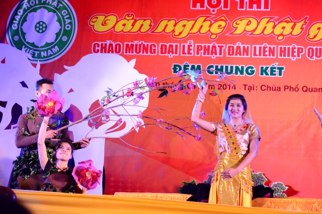 TP.HCM: Hoành tráng đêm chung kết văn nghệ chào mừng đại lễ Vesak 2014