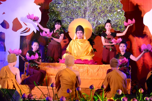 TP.HCM: Hoành tráng đêm chung kết văn nghệ chào mừng đại lễ Vesak 2014