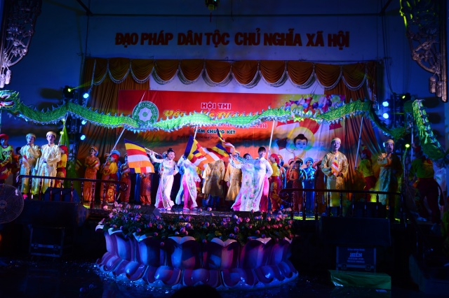 TP.HCM: Hoành tráng đêm chung kết văn nghệ chào mừng đại lễ Vesak 2014