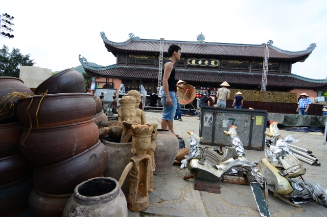 Ninh Bình: Không khí náo nhiệt của Vesak đã về chùa Bái Đính