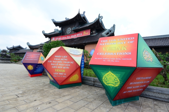 Ninh Bình: Không khí náo nhiệt của Vesak đã về chùa Bái Đính