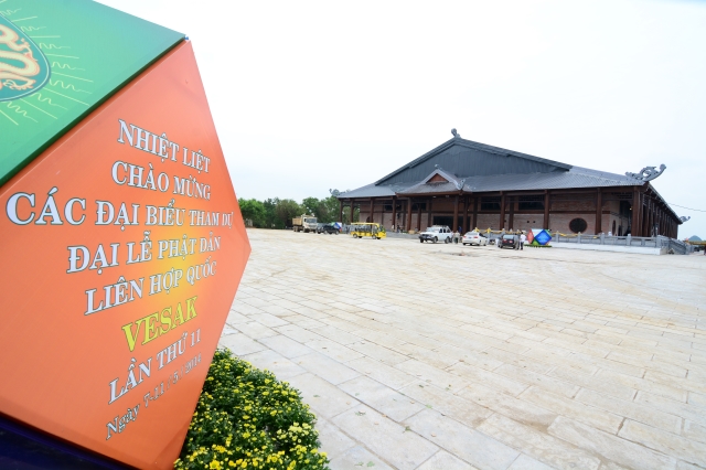Ninh Bình: Không khí náo nhiệt của Vesak đã về chùa Bái Đính