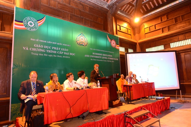 Vesak: Chùm ảnh đại biểu về tham dự các phiên Hội thảo Phật giáo tại Vesak 2014