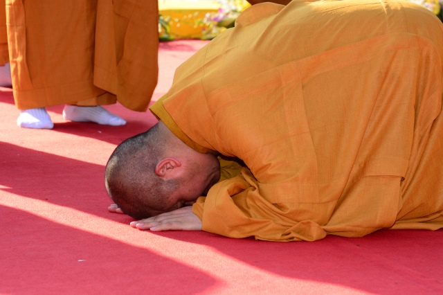Vesak 2014: Trang nghiêm đàn tràng cầu nguyện thế giới hòa bình