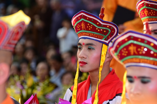 Vesak 2014: Trang nghiêm đàn tràng cầu nguyện thế giới hòa bình