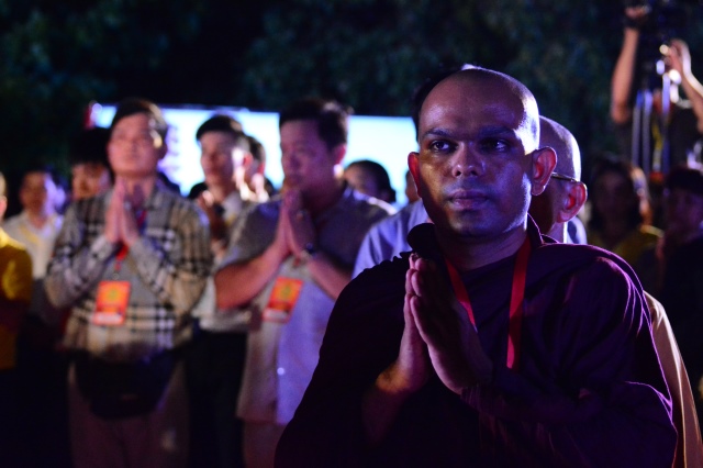 Vesak 2014: Lãnh đạo đảng, nhà nước, Phật giáo quốc tế cầu nguyện hòa bình