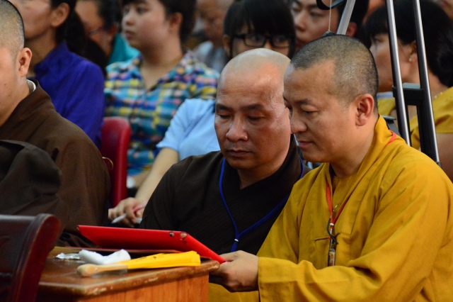 TP.HCM: Hoành tráng đêm chung kết văn nghệ chào mừng đại lễ Vesak 2014