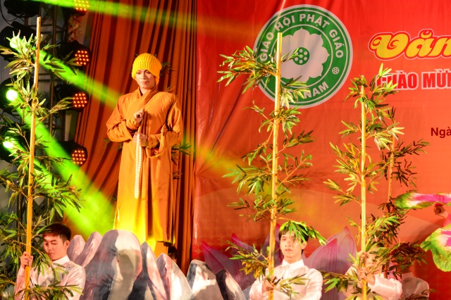 TP.HCM: Hoành tráng đêm chung kết văn nghệ chào mừng đại lễ Vesak 2014