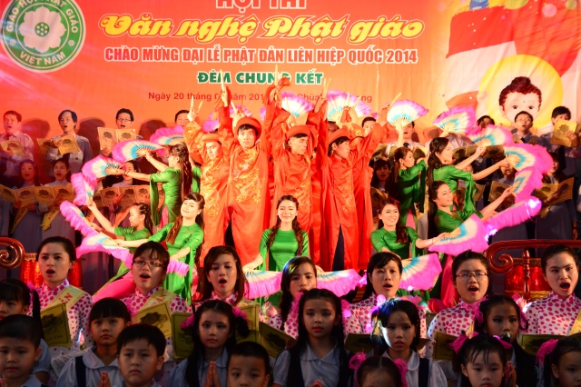 TP.HCM: Hoành tráng đêm chung kết văn nghệ chào mừng đại lễ Vesak 2014