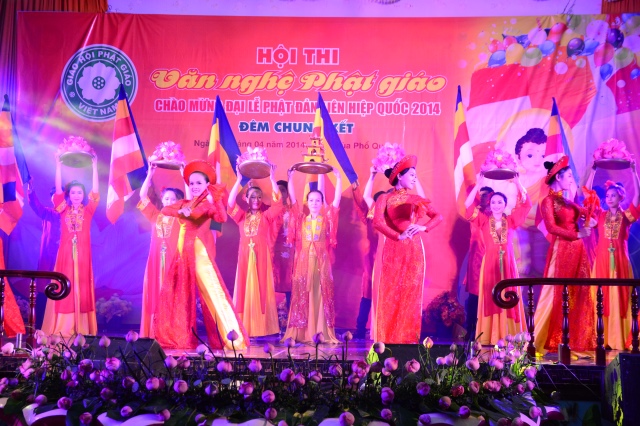 TP.HCM: Hoành tráng đêm chung kết văn nghệ chào mừng đại lễ Vesak 2014