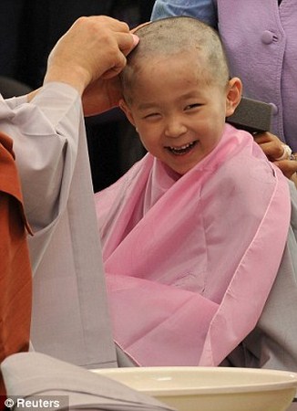 Chùm ảnh: Những chú tiểu Hàn Quốc ngộ nghĩnh dễ thương