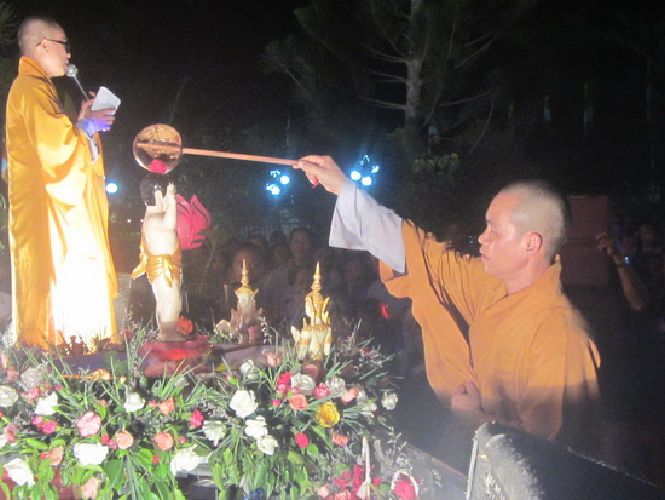 Khánh Hòa: Chùa Bảo Phước trang nhiêm tổ chức lễ Phật đản PL.2558
