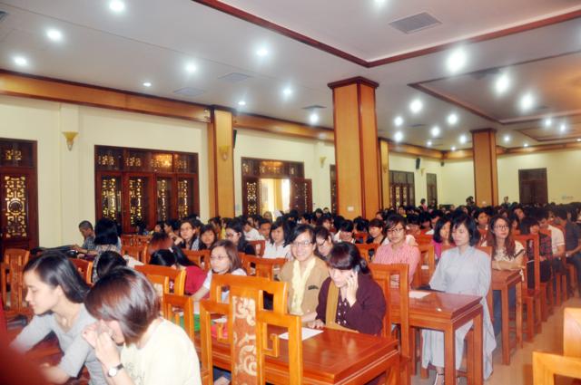 Hà Nội : Công tác tập huấn tình nguyện viên Vesak LHQ 2014 lần I
