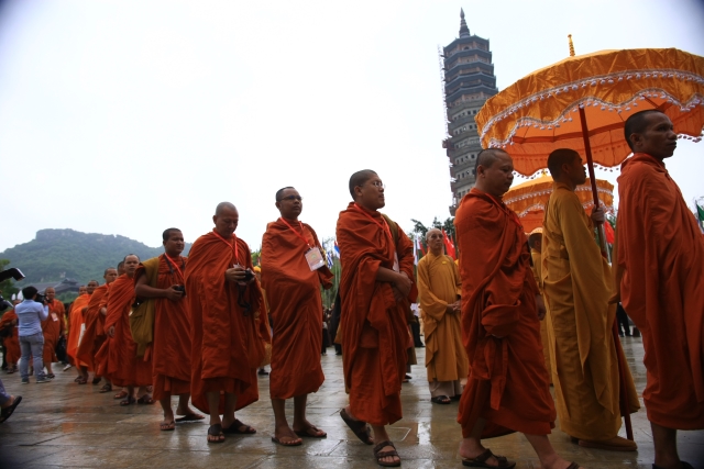 Vesak 2014: Chùm ảnh không khí hân hoan chào mừng Vesak 2014