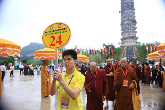 Vesak 2014: Chùm ảnh không khí hân hoan chào mừng Vesak 2014