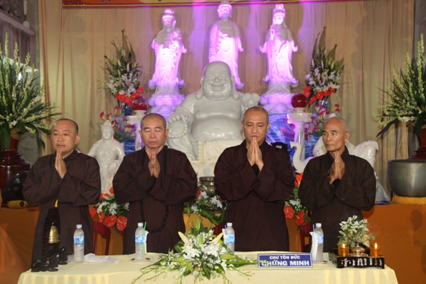 Bình Dương: Chùa Huệ Minh khai mạc khóa tu mùa hè
