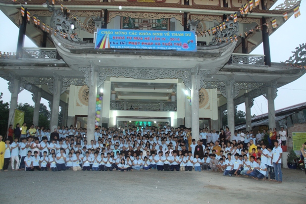 Bình Dương: Chùa Huệ Minh khai mạc khóa tu mùa hè