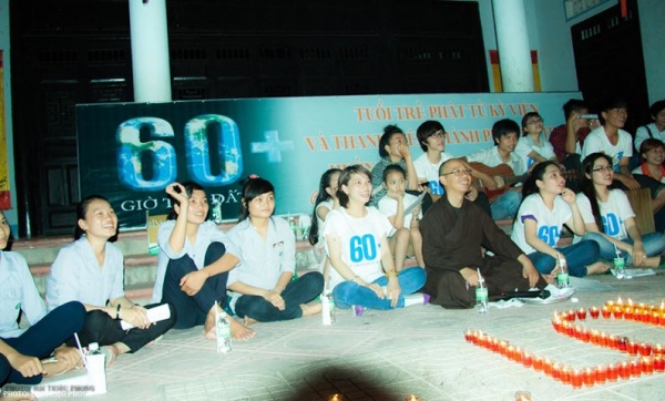 Khánh Hòa: Chùa Kỳ Viên Trung Nghĩa – Nha Trang hưởng ứng “Giờ Trái Đất” năm 2014