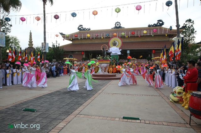Lễ hội Quan Âm - Ngày hành hương và cầu nguyện 2014 tại Houston