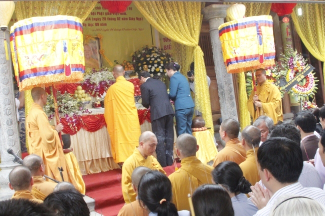 Phật giáo Hà Tĩnh tổ chức lễ truy niệm Cố Đại lão Hòa thượng Thích Trí Tịnh