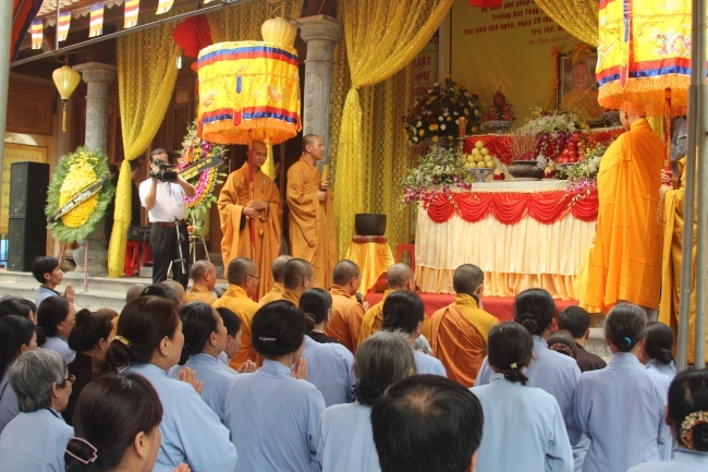 Phật giáo Hà Tĩnh tổ chức lễ truy niệm Cố Đại lão Hòa thượng Thích Trí Tịnh