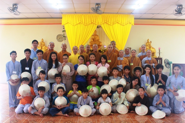 Cần Thơ: Chùa Long Quang tổ chức khóa tu mùa hè &quot;Hạt giống tâm hồn&quot; lần thứ nhất.