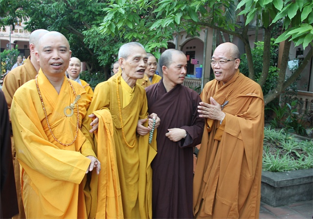 Hưng Yên: Đức Pháp Chủ đến khai pháp tại trường hạ chùa Táo