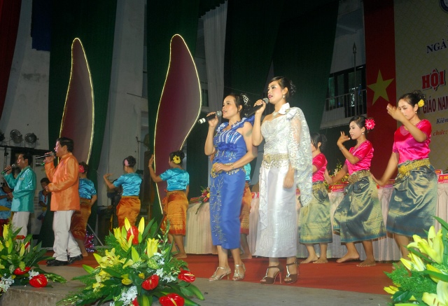 Kiên Giang: Hội thảo khoa học Phật giáo Nam tông Khmer đồng hành cùng dân tộc