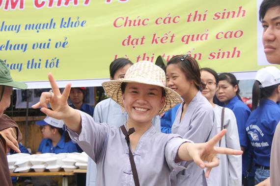 Thái Nguyên: “Chúng Tôi Đồng Hành Cùng Các Bạn” Mùa Thi 2014