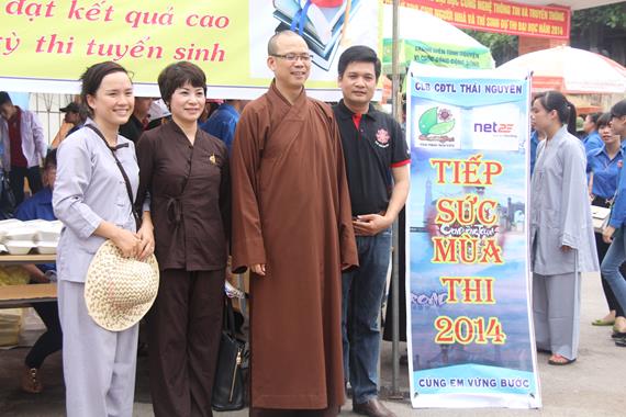 Thái Nguyên: “Chúng Tôi Đồng Hành Cùng Các Bạn” Mùa Thi 2014