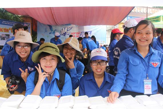Thái Nguyên: “Chúng Tôi Đồng Hành Cùng Các Bạn” Mùa Thi 2014