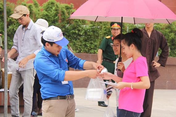 Thái Nguyên: “Chúng Tôi Đồng Hành Cùng Các Bạn” Mùa Thi 2014